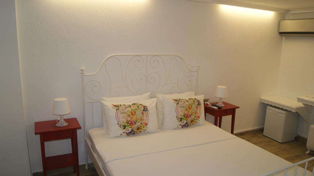 Ender Hotel (Adults Only) ไอวาลิค ภายนอก รูปภาพ