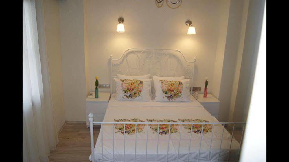 Ender Hotel (Adults Only) ไอวาลิค ภายนอก รูปภาพ