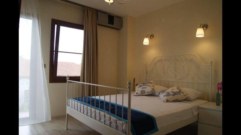 Ender Hotel (Adults Only) ไอวาลิค ภายนอก รูปภาพ